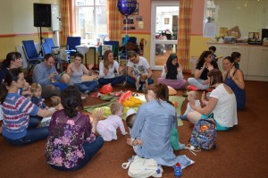 baby and toddler music and signing