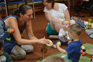 baby and toddler music and signing